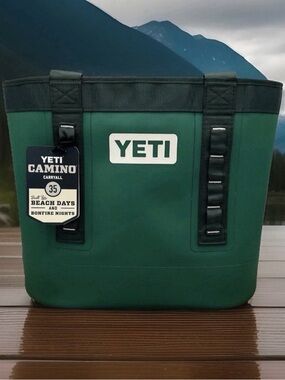 YETI Camino 35 Carryall - Black Forest Green